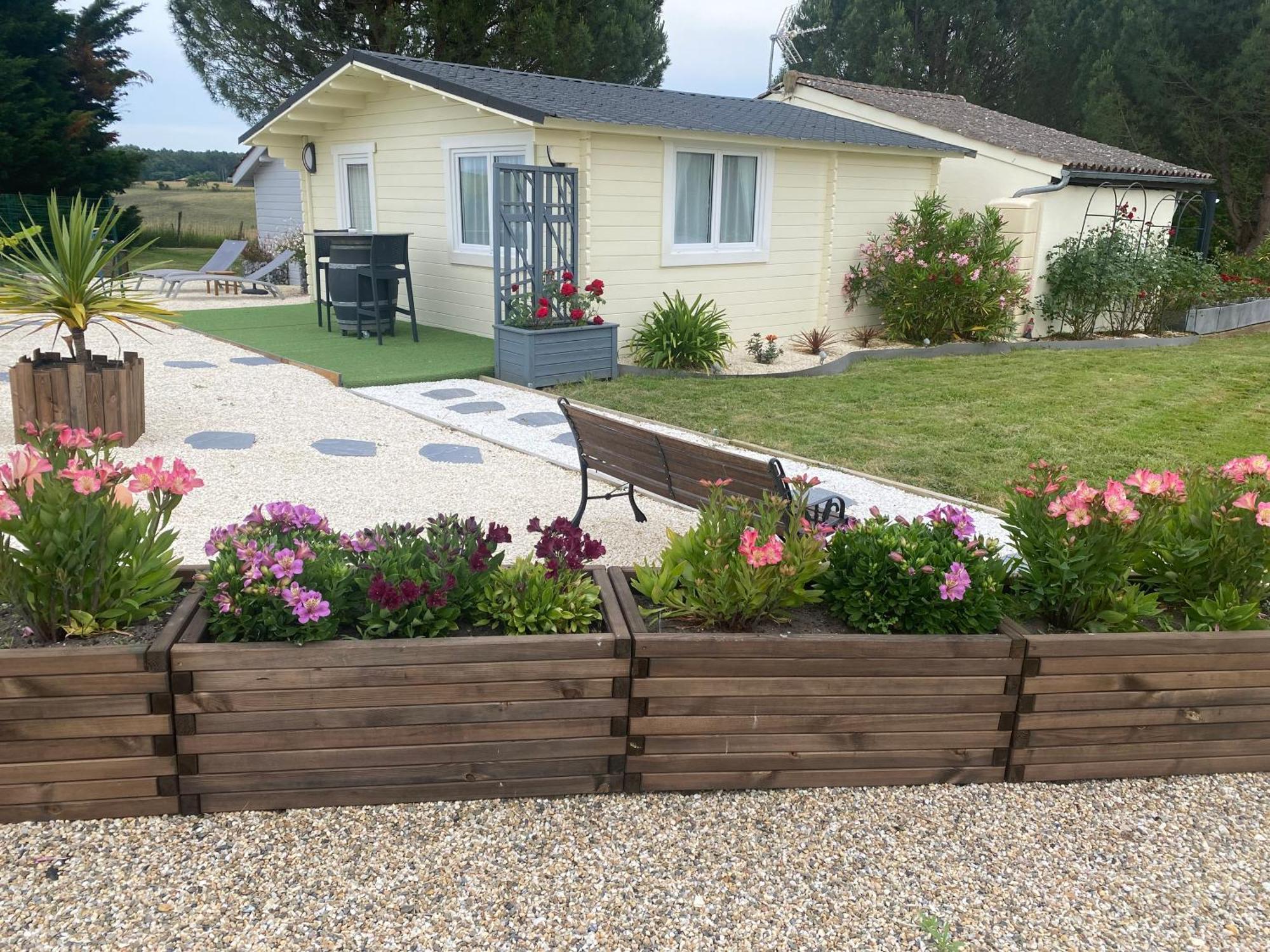 Saint-Ciers-d'Abzac Les Pins Perdus B&B 외부 사진