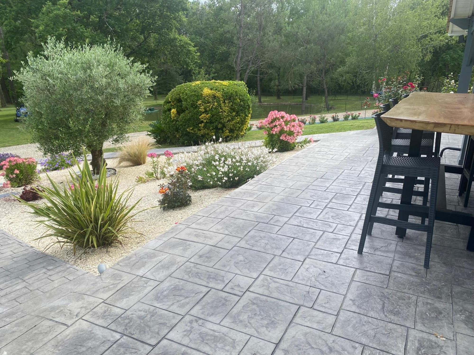Saint-Ciers-d'Abzac Les Pins Perdus B&B 외부 사진